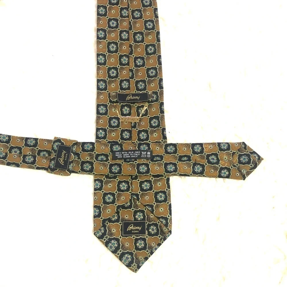Bríoni Roma tie men’s